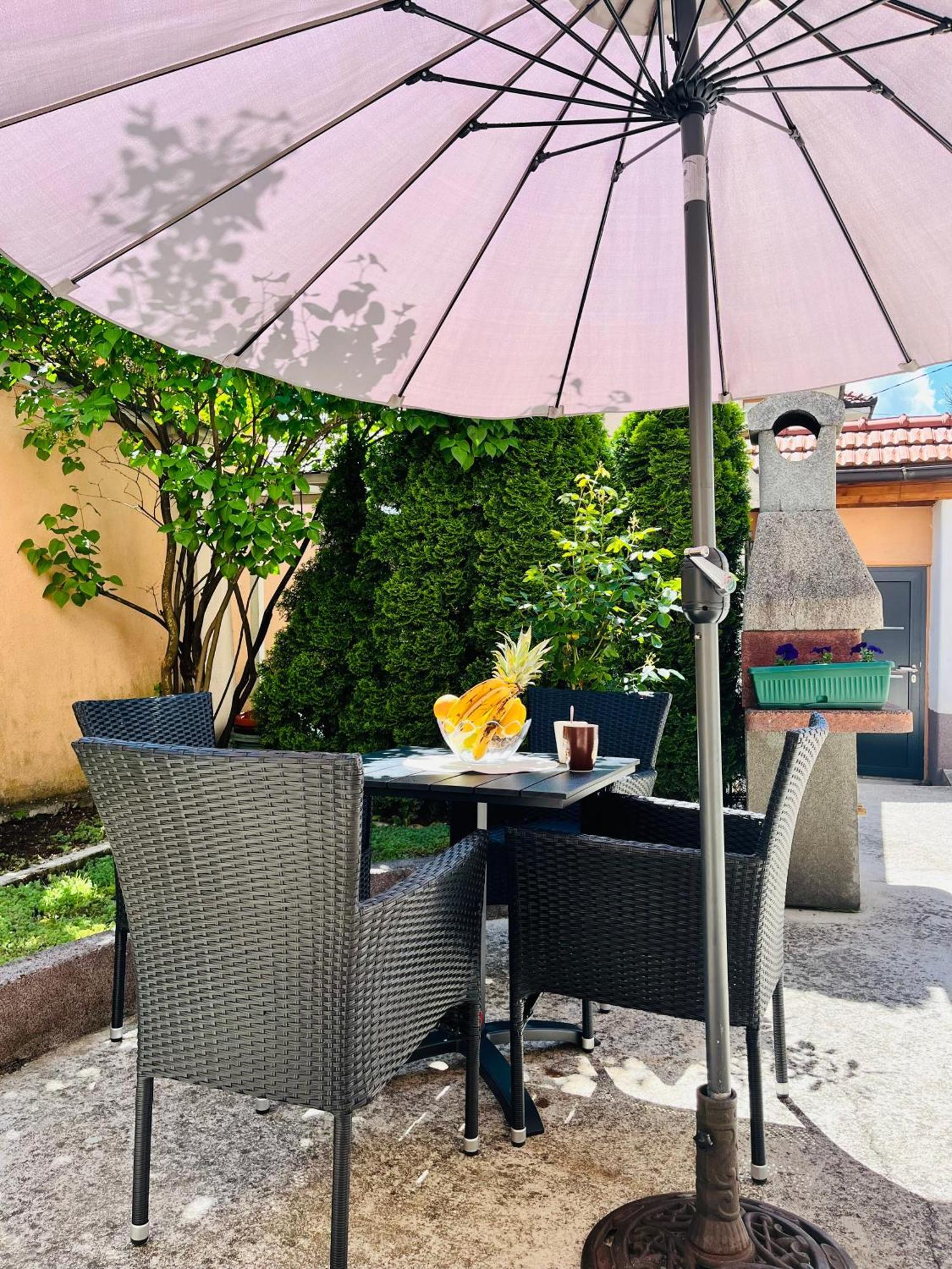 Apartman Irma Sweet SJJ Exterior foto